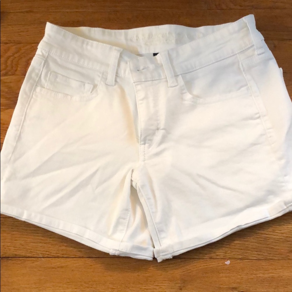 American Eagle white Midi shorts